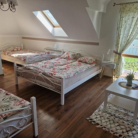Jurajska Stokrotka Kotowice Ngoại thất bức ảnh